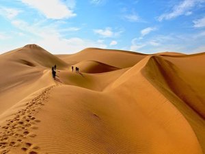 کویر ابوزیدآباد؛ مقصدی بکر برای کویرگردی نزدیک کاشان